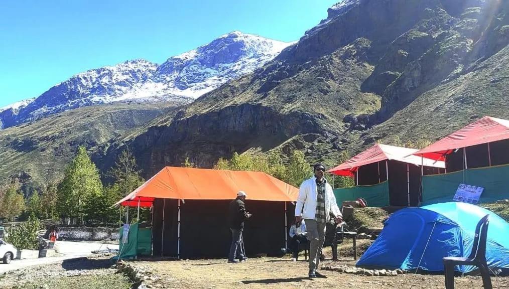 Buddy Hikers Stay Badrinath Buitenkant foto