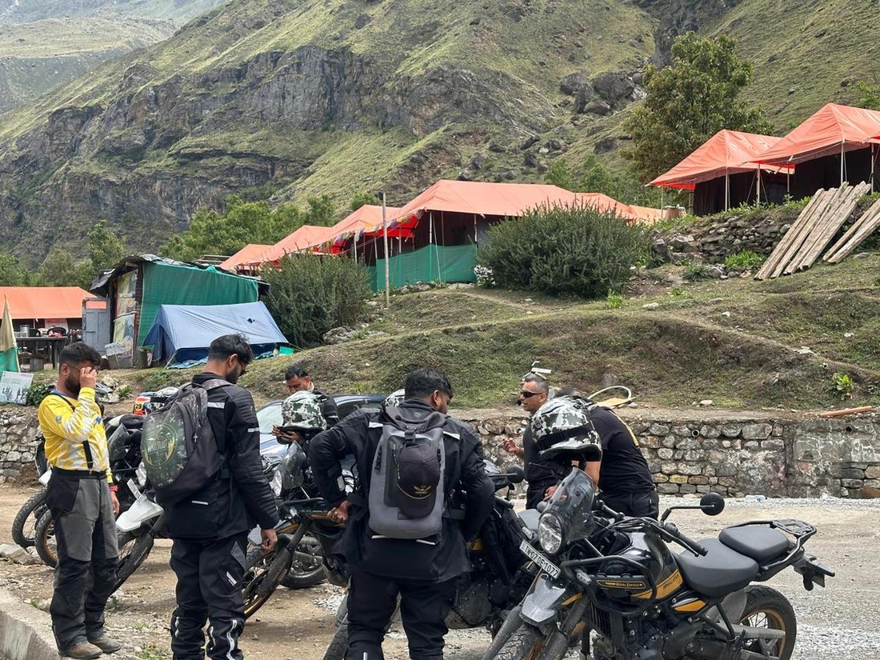 Buddy Hikers Stay Badrinath Buitenkant foto